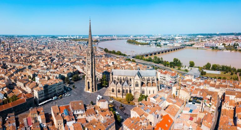 Dans certaines régions, l’immobilier connait des baisses de prix plus ou moins significatives.