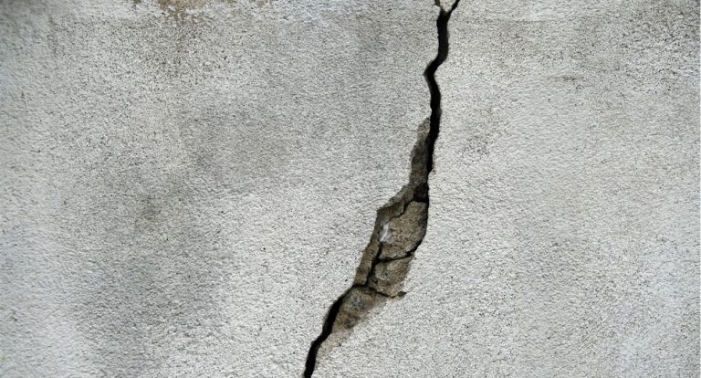 Évaluation préalable du risque de fissures dans les murs avant l’achat d’un logement : une proposition de réforme Évaluation préalable du risque de fissures dans les murs avant l’achat d’un logement : une proposition de réforme