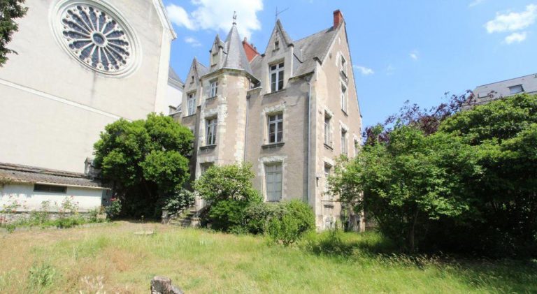 Pourquoi ce presbytère ne sera pas cédé à l’enchérisseur le plus élevé