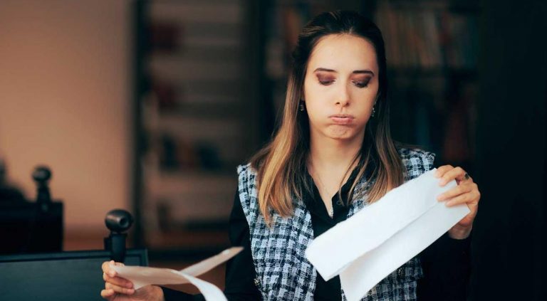 Annuler une vente en viager peut avoir des conséquences financières importantes pour le vendeur. Annuler une vente en viager peut avoir des conséquences financières importantes pour le vendeur.