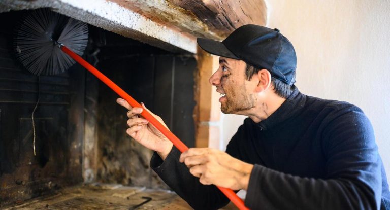 Un incendie survenu après le passage d’un ramoneur ne signifie pas nécessairement sa responsabilité Un incendie survenu après le passage d’un ramoneur ne signifie pas nécessairement sa responsabilité