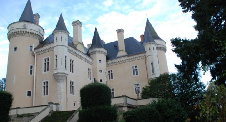Les prix des châteaux sur le marché subissent également des baisses